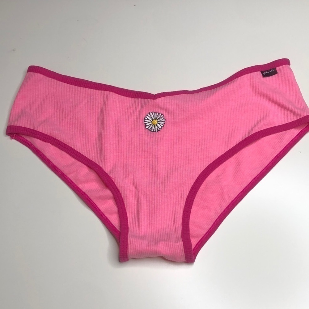 NWT PINK DAISY PANTIES SIZE XL